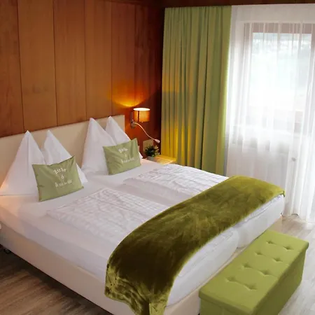 Montana Hotel 3*